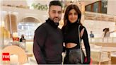 Shilpa Shetty and Raj Kundra face Rs 90 lakh fraud and cheating allegations involving gold investments | - Times of India