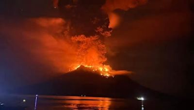 印尼北蘇拉威西省外海火山爆發 數百人緊急撤離