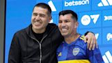 Los elogios de Juan Román Riquelme a Gary Medel que marcaron la presentación del Pitbull en Boca Juniors - La Tercera