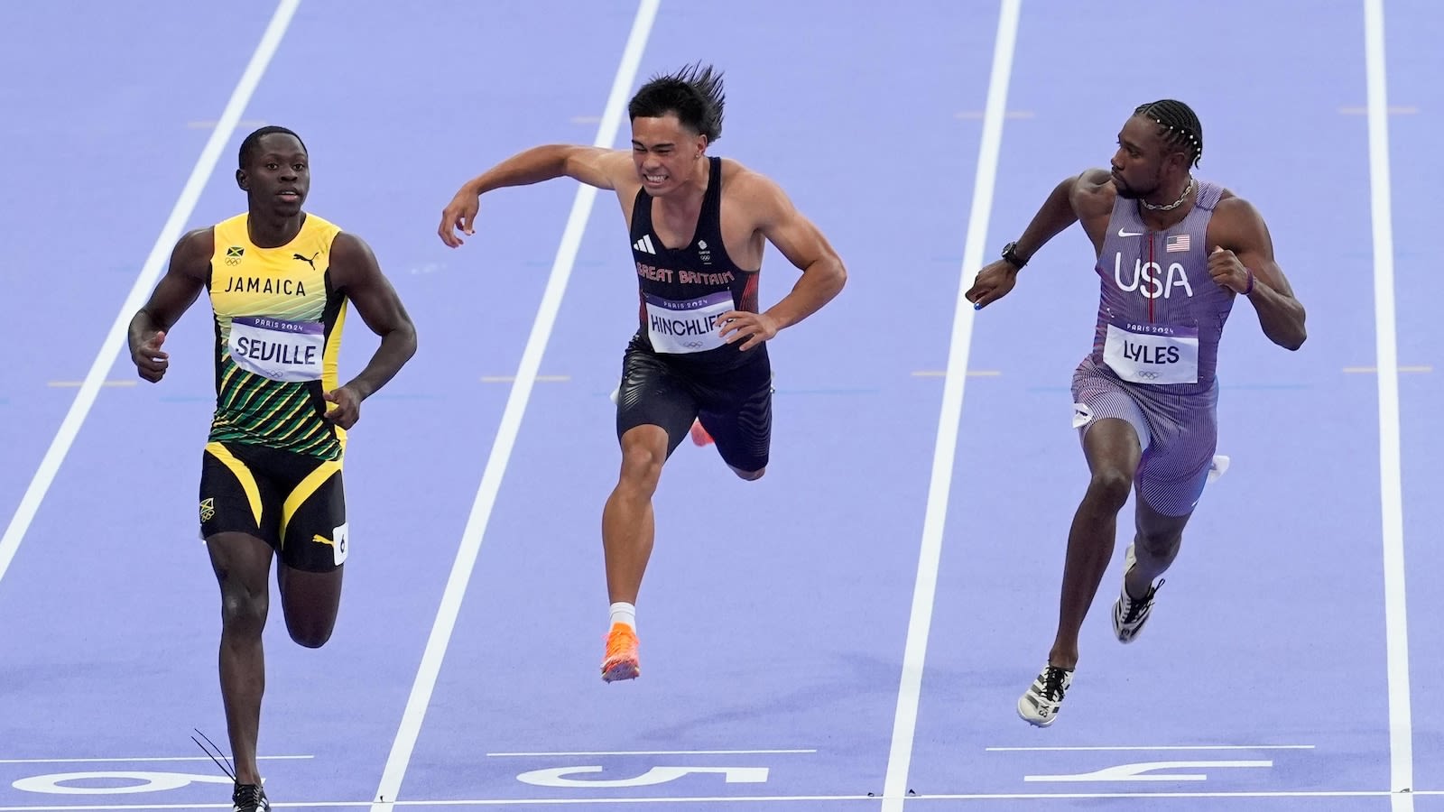 Noah Lyles finishes 2nd in Olympic 100-meter semifinal heat but advances to race for gold