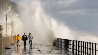 Storm map shows monster Atlantic blob with 90kmph gales and torrential rain