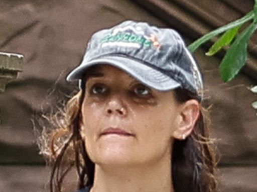 Katie Holmes sparks concern with mysterious bruise on face