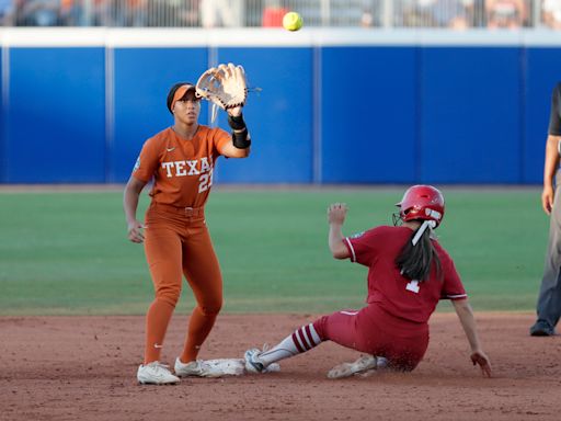 Replay: Texas softball beats Stanford, reaches finals of Women’s College World Series