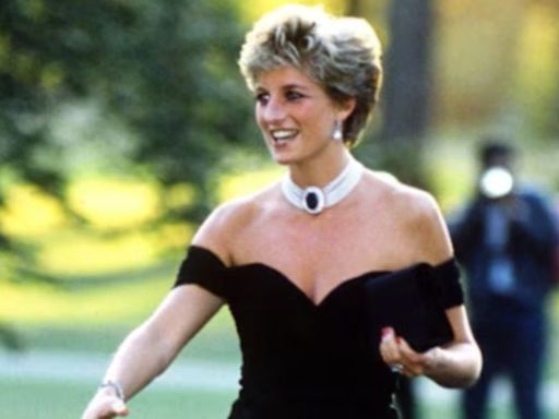 La historia detrás del icónico vestido de la venganza de la princesa Diana - La Tercera