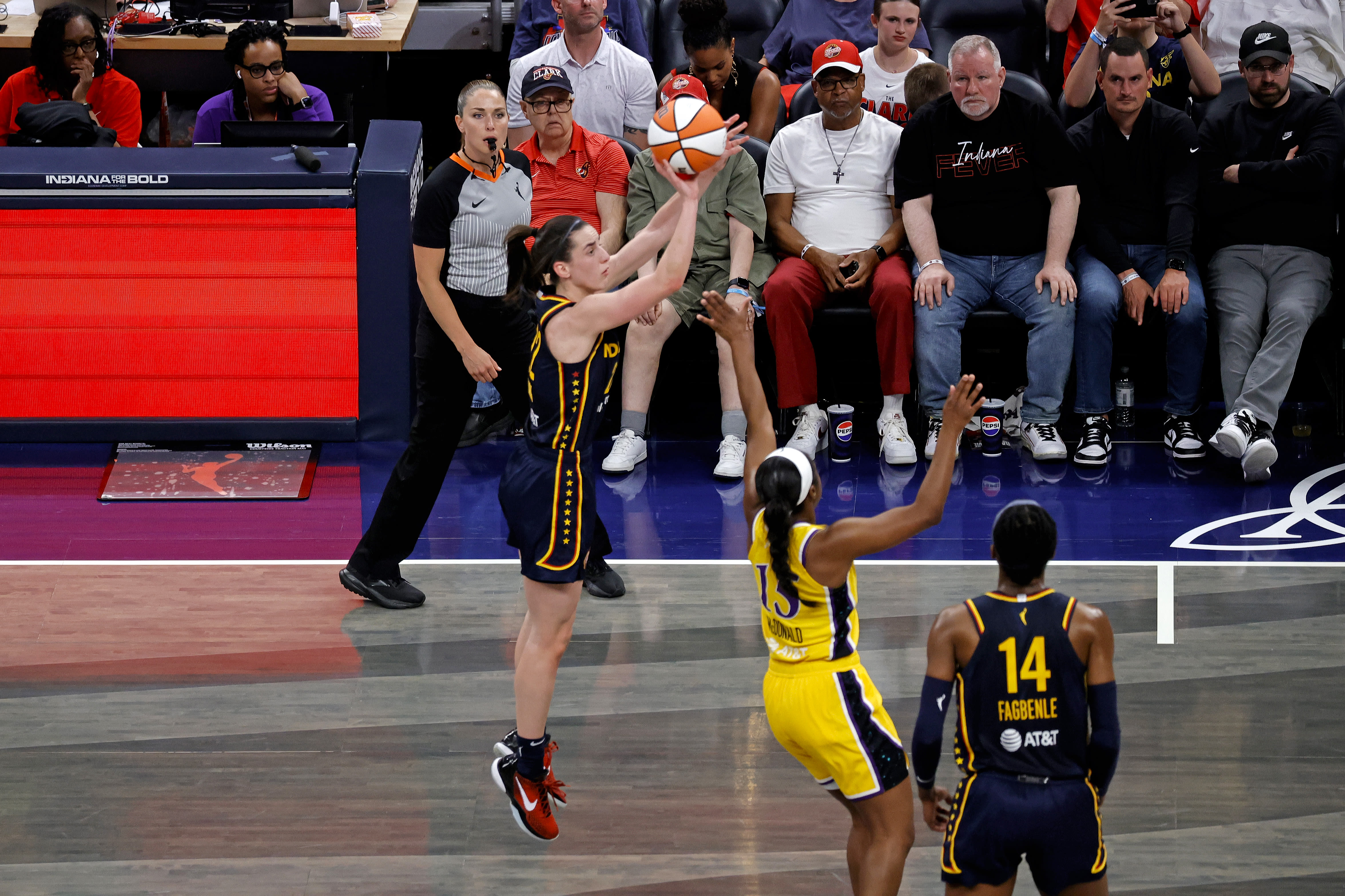 WNBA rundown: Can anyone beat the Sun? Is Caitlin Clark starting to find some chemistry?