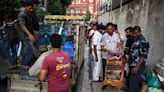 Police evict hawkers from pavement between Roxy cinema and Chowringhee Road
