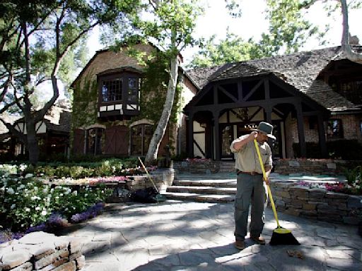 The battle to save Michael Jackson's Neverland Ranch from destructive Lake fire