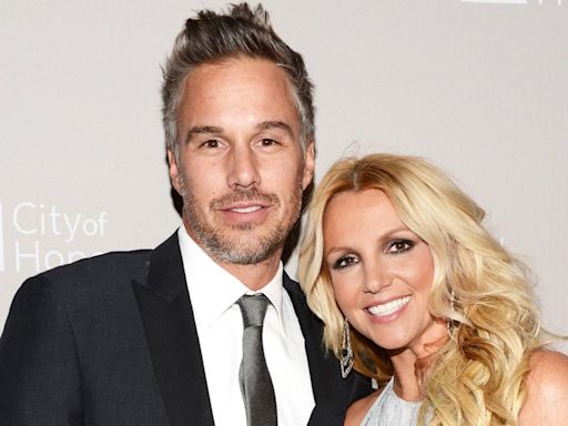 Britney Spears Hung Out with Ex-Fiancé Jason Trawick on Vegas Trip