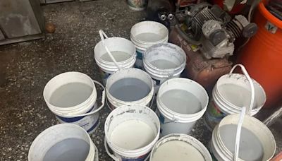 竹市客雅溪牛奶河原因找到了 工程行員工清洗油漆下場曝