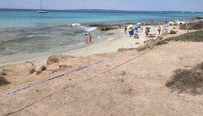 Esta es la playa de Formentera en la que una bebé de dos meses ha muerto en un desprendimiento de rocas