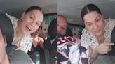 No Brasil, Jessie J compra camisa do seu show com ambulantes em São Paulo | Celebridades | O Dia