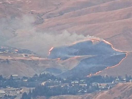 Boy arrested after cops say fireworks may have sparked Wenatchee wildfire