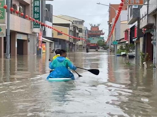 台南新營區"後鎮排水"潰堤 鹽水區淹成汪洋