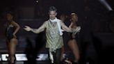 Robbie Williams derrocha energía y buen humor en su primera visita a Galicia