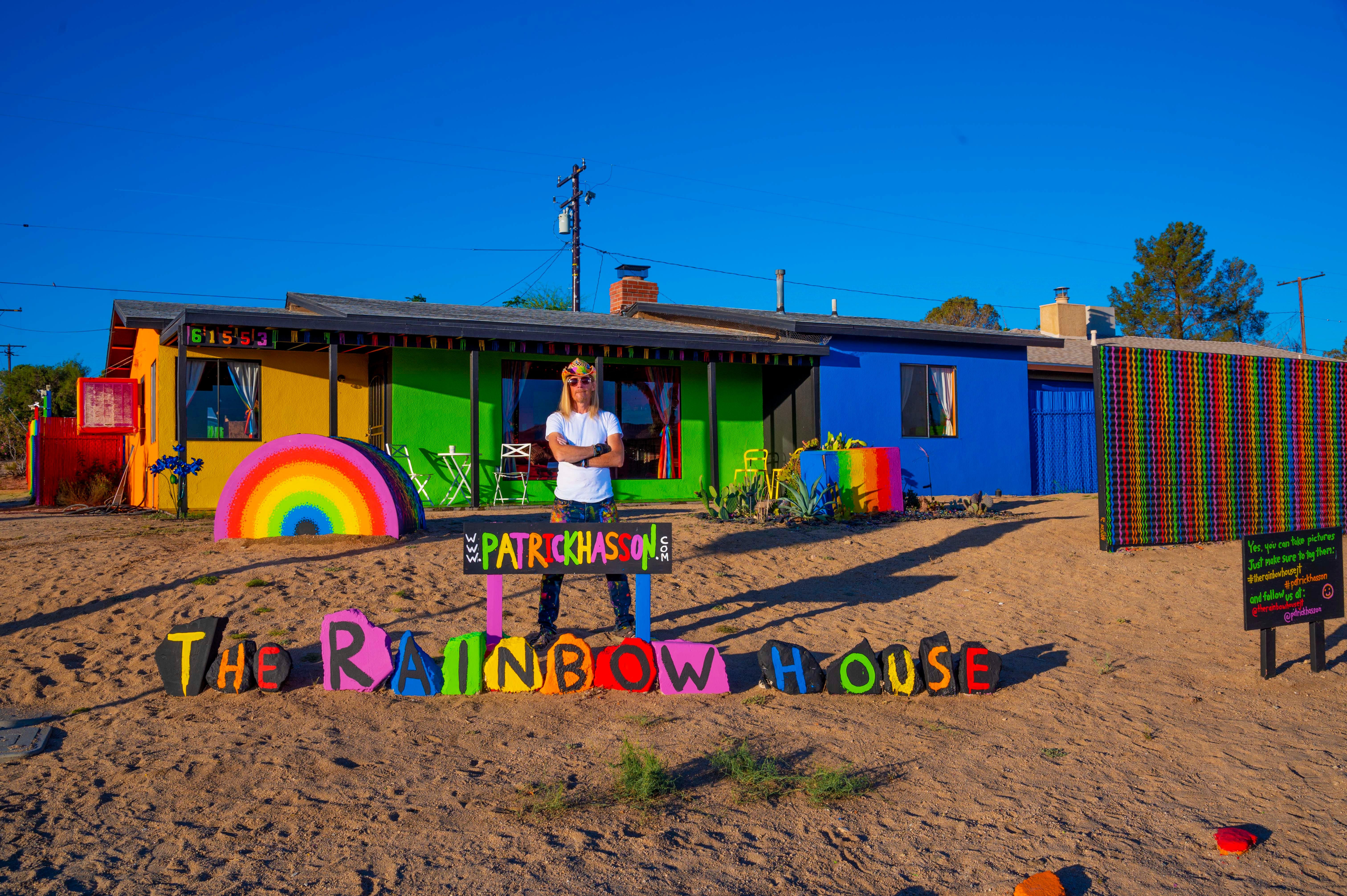 Joshua Tree properties the Rainbow House and Bonita Domes to appear on 'Zillow Gone Wild'