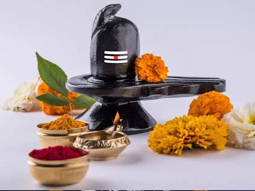 Sawan Shivratri 2024: Date, shubh muhurat, vrat vidhi, fasting dos and don'ts, mantras to please Lord Shiva