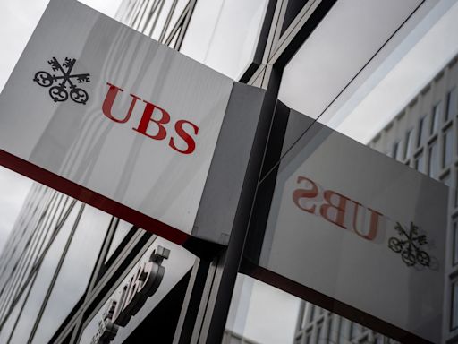 Swiss regulator rules out UBS antitrust action over Credit Suisse deal