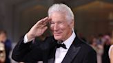 Richard Gere surpreende ao revelar que cena clássica e quente de 'Uma Linda Mulher' foi totalmente improvisada por ele e Julia Roberts - Hugo Gloss