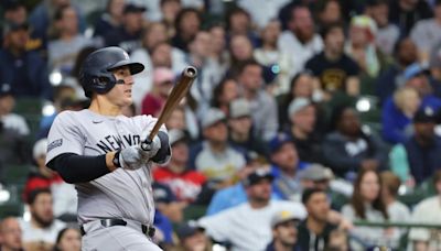Yankees propinan otra paliza a Milwaukee con jonrón 300 de Rizzo