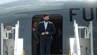 Presidente Boric inicia gira por Región de Magallanes luego de controversia con Argentina por paneles solares - La Tercera