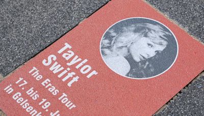 Taylor Swift mit Stein auf Gelsenkirchener "Walk of Fame" geehrt