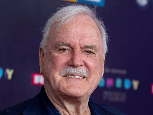 John Cleese gibt 20.000 Euro pro Jahr für Stammzellen-Therapie aus