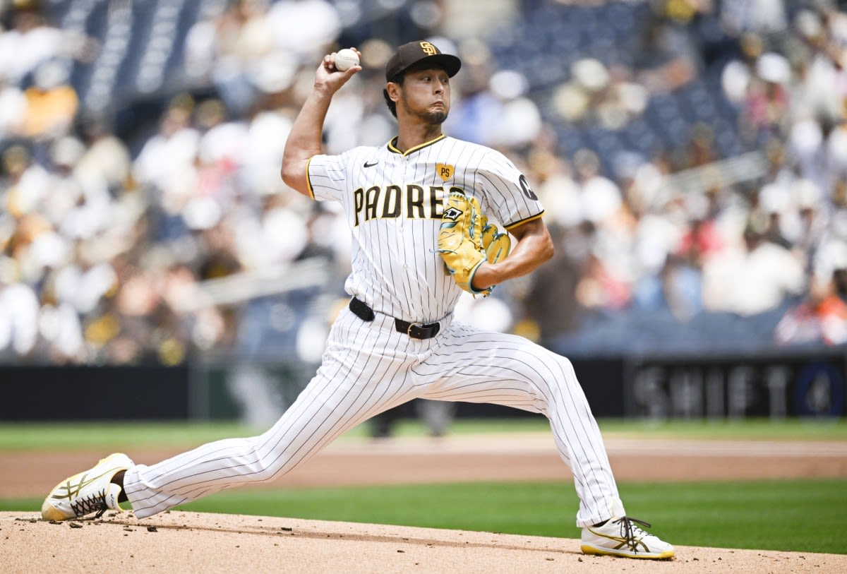 Padres News: Yu Darvish Exits Game with Hamstring Injury