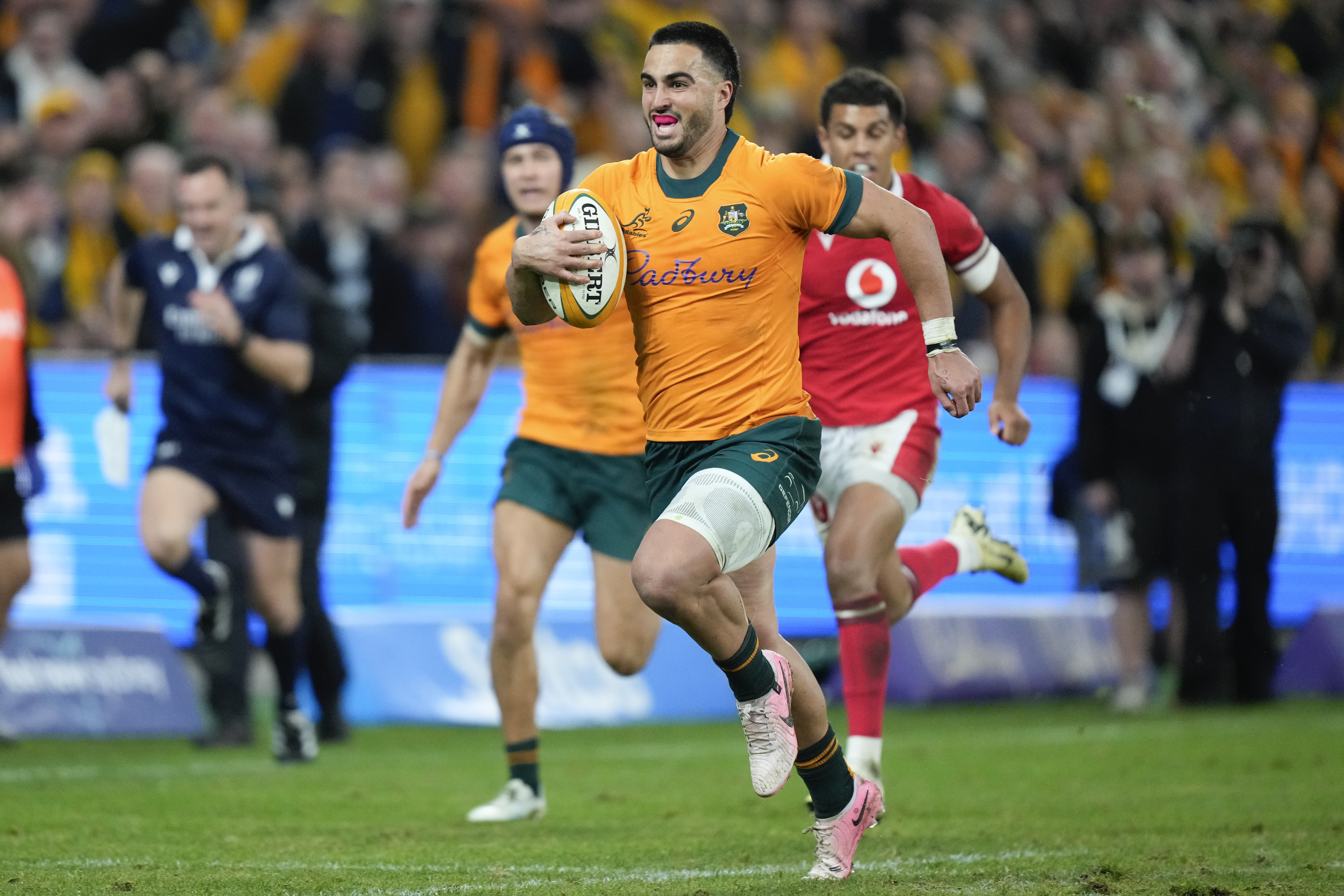 Australia edges Wales 25-16 to deliver a win in Joe Schmidt's first match in charge