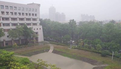 高雄今下午雨勢變大 部分道路積淹水