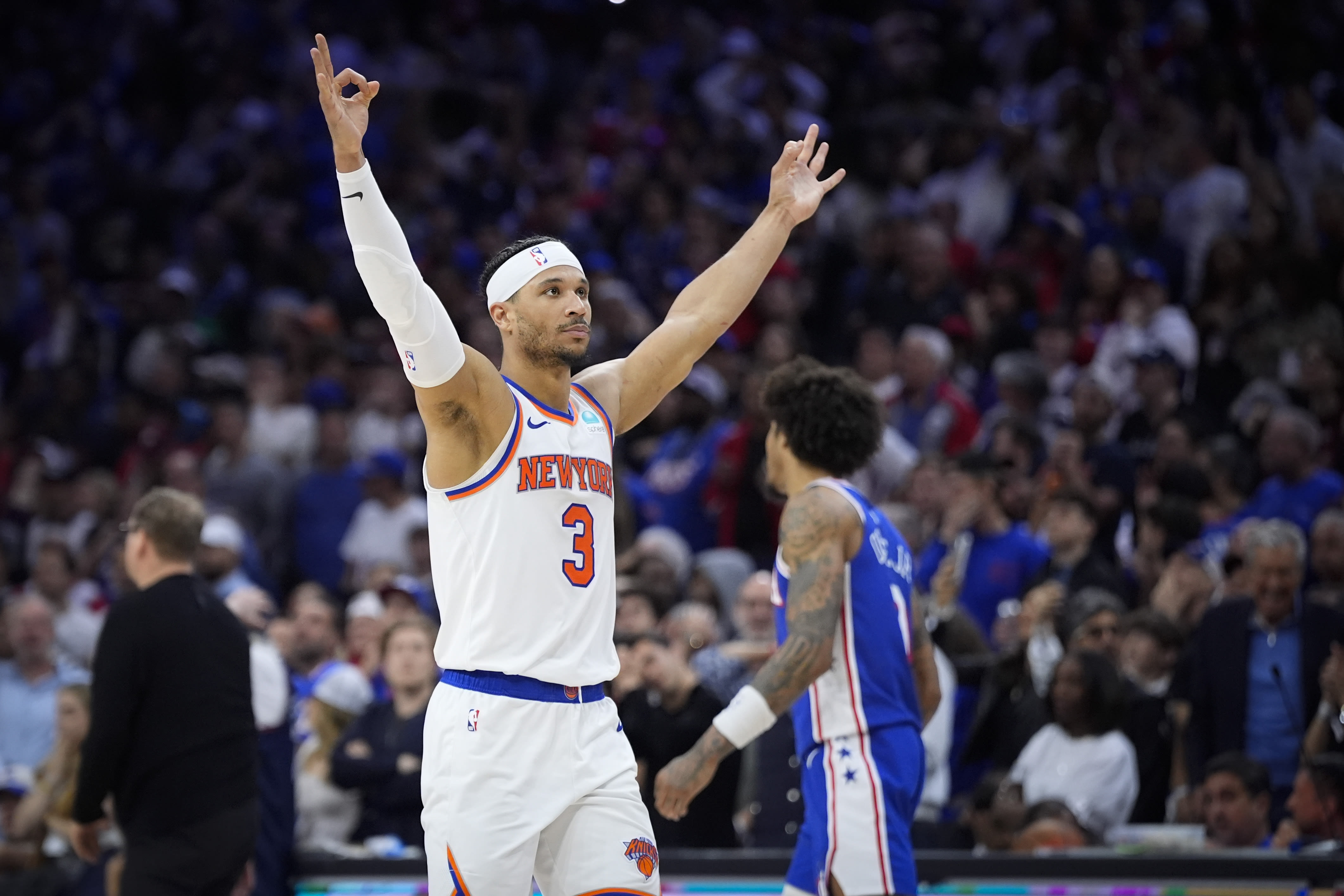 Knicks advance to the Eastern Conference semis, topping 76ers 118-115 in Game 6