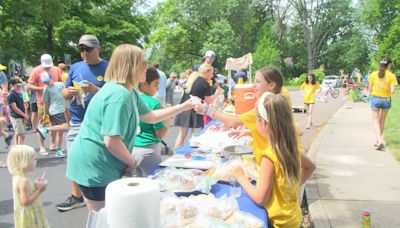 Make a squeeze and help a cause: Neighborhood lemonade stand helps patients at St.Jude Children's Research Hospital