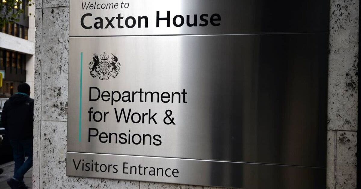 DWP letter warning as 1.6million people could see benefits payments axed