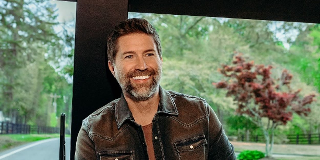 Josh Turner Releases 'Somewhere With Her' Off New Album