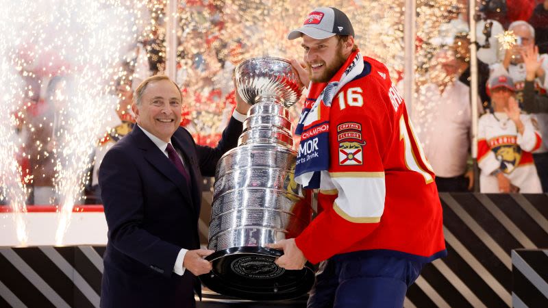 Florida Panthers defeat Edmonton Oilers in Game 7 to capture first Stanley Cup in franchise history | CNN