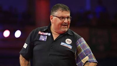 Darts-Star kontert englische Gesänge eiskalt