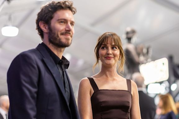 Adam Brody Gushes About How He and Leighton Meester Work Together