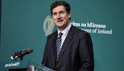 El líder de los Verdes de Irlanda presenta su dimisión y rechaza presentarse a las generales de 2025