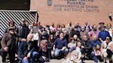 EN IMÁGENES: El actor asturiano José Antonio Lobato ya da nombre a la escuela-teatro de Pumarín en Oviedo