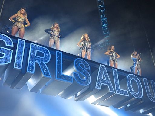 Girls Aloud überraschen Fans mit Megamix ihrer größten Hits