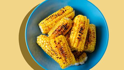 10 Tips for Cooking Corn on the Cob, According to Professional Chefs
