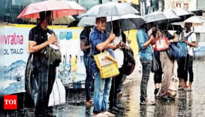 Kolkata weather forecast: 'Chances of heavy rain low for now' - Times of India