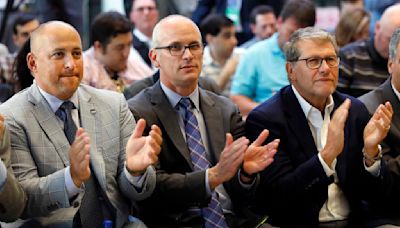 What Geno Auriemma said to UConn coach Dan Hurley about Lakers job: 'We had a good laugh'