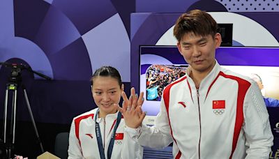 Badminton-China's Huang leaves Paris with a gold medal and a diamond ring