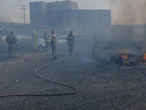 Incêndio destrói cerca de 300 carros em pátio do Detran de MG | Brasil | O Dia