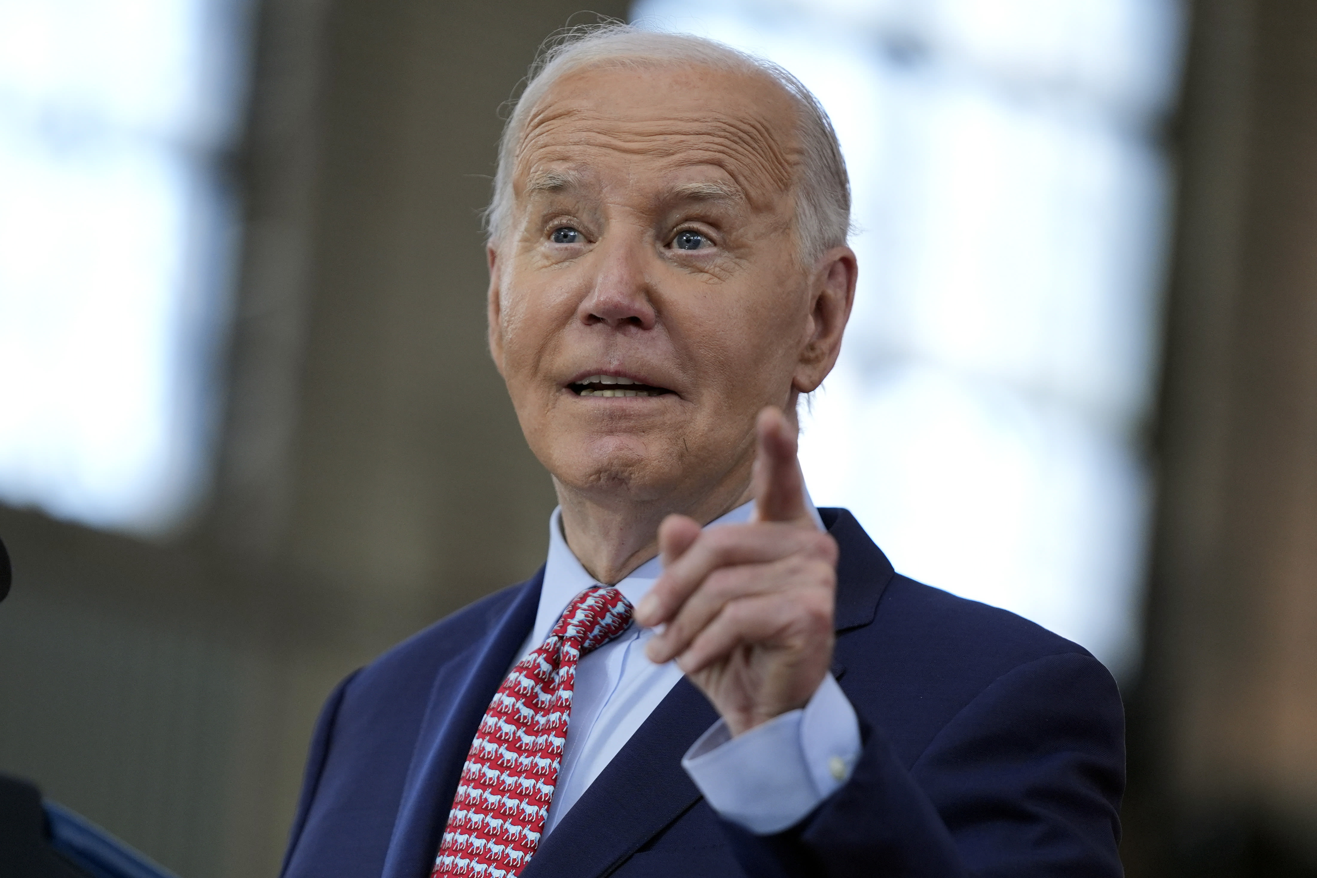 Biden said to be finalizing plans for migrant limits as part of a US-Mexico border clampdown