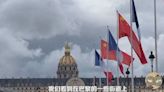 Chinese, French national flags flying on main streets of Paris to welcome President Xi