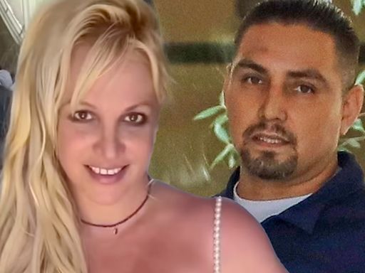 Britney Spears' Loved Ones Concerned With Paul Soliz Reconciliation