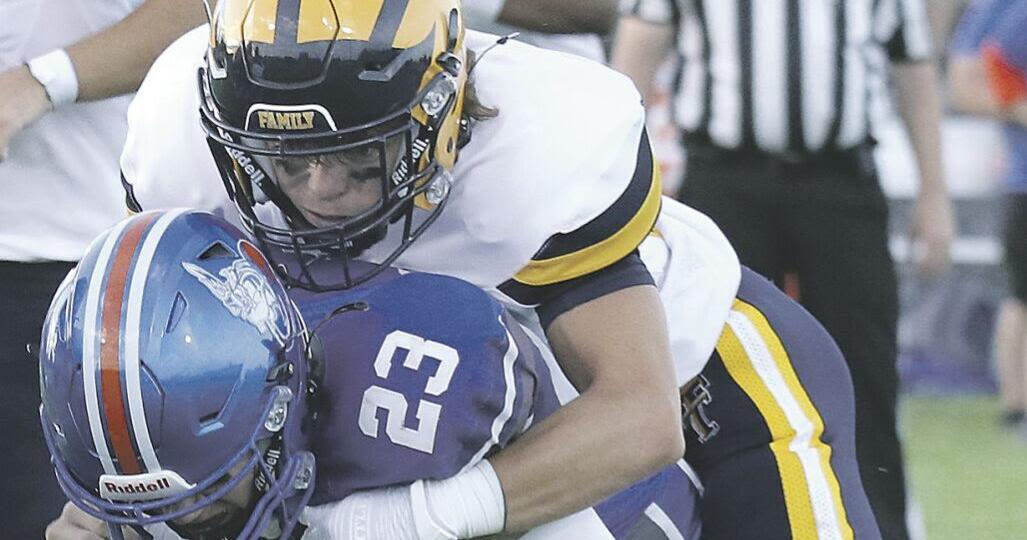 FRIDAY NIGHT LIGHTS: Beloit Turner, Clinton renew rivalry in Captiol Conference action