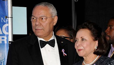 Alma Johnson Powell, wife of Colin Powell, dies