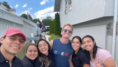 Neil Patrick Harris dines at Frisbee's Wharf in Kittery. Here's what he ordered